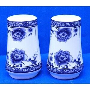 Baum Brothers Formalities Blue Rose Salt & pepper Shaker Set